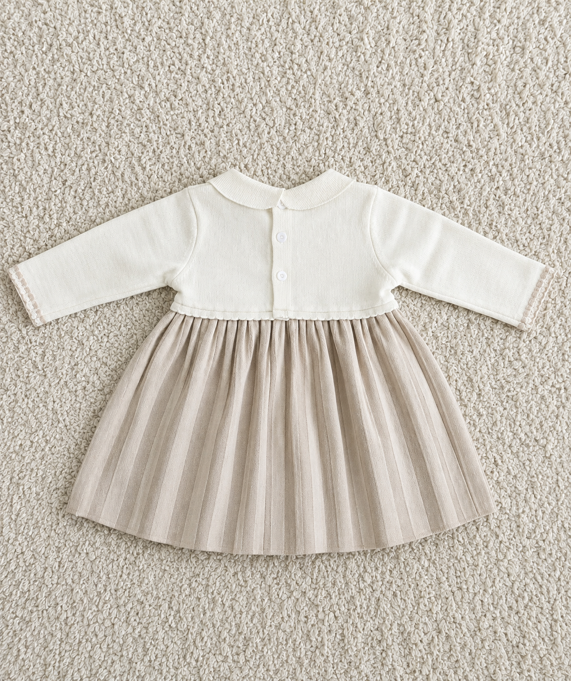 Gebreid jurkje met bloemen - Beige
